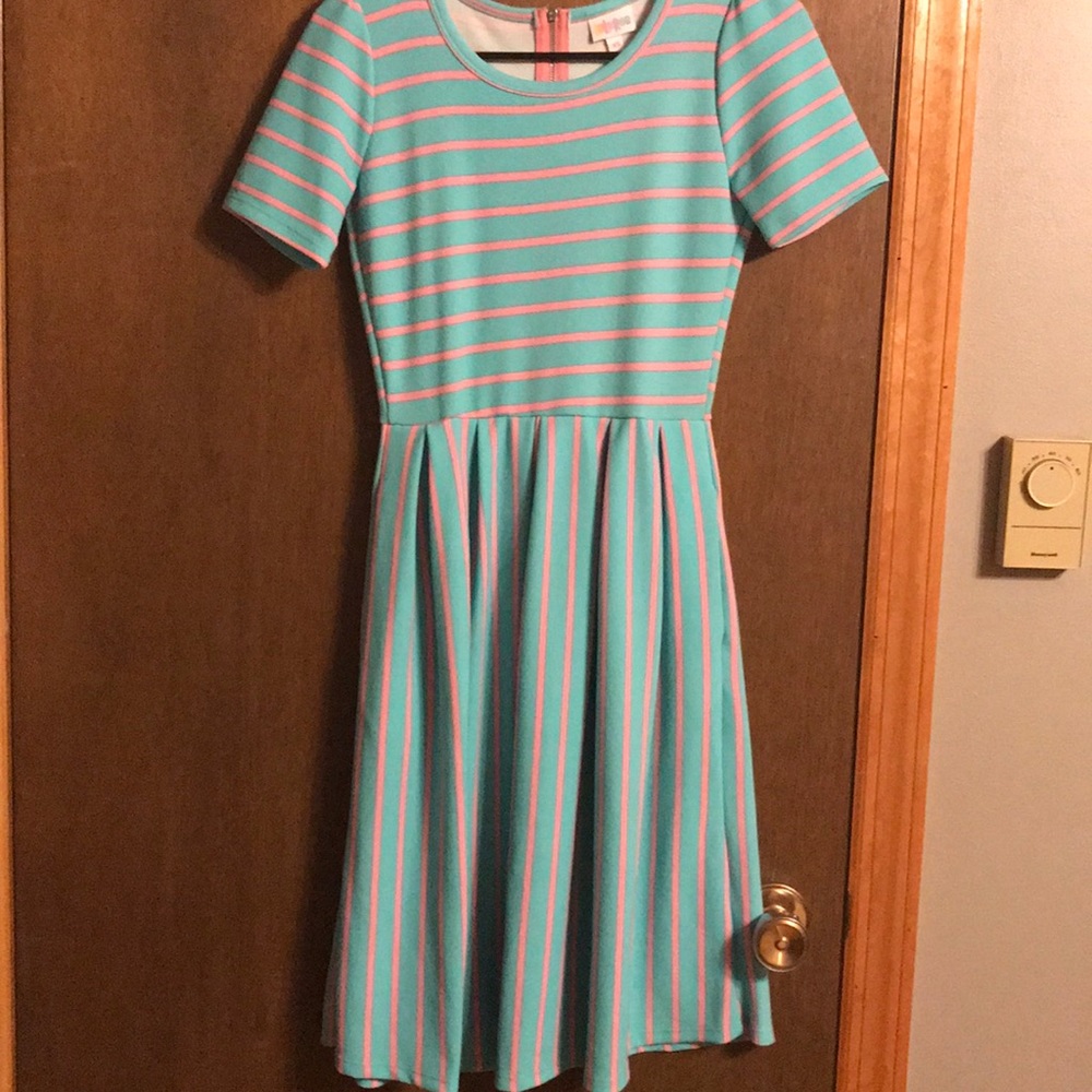 LuLaRoe Amelia